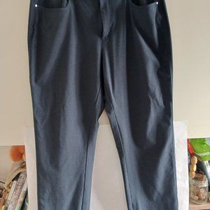 Greg Norman golf pants 36x30 5 pocket jean cut